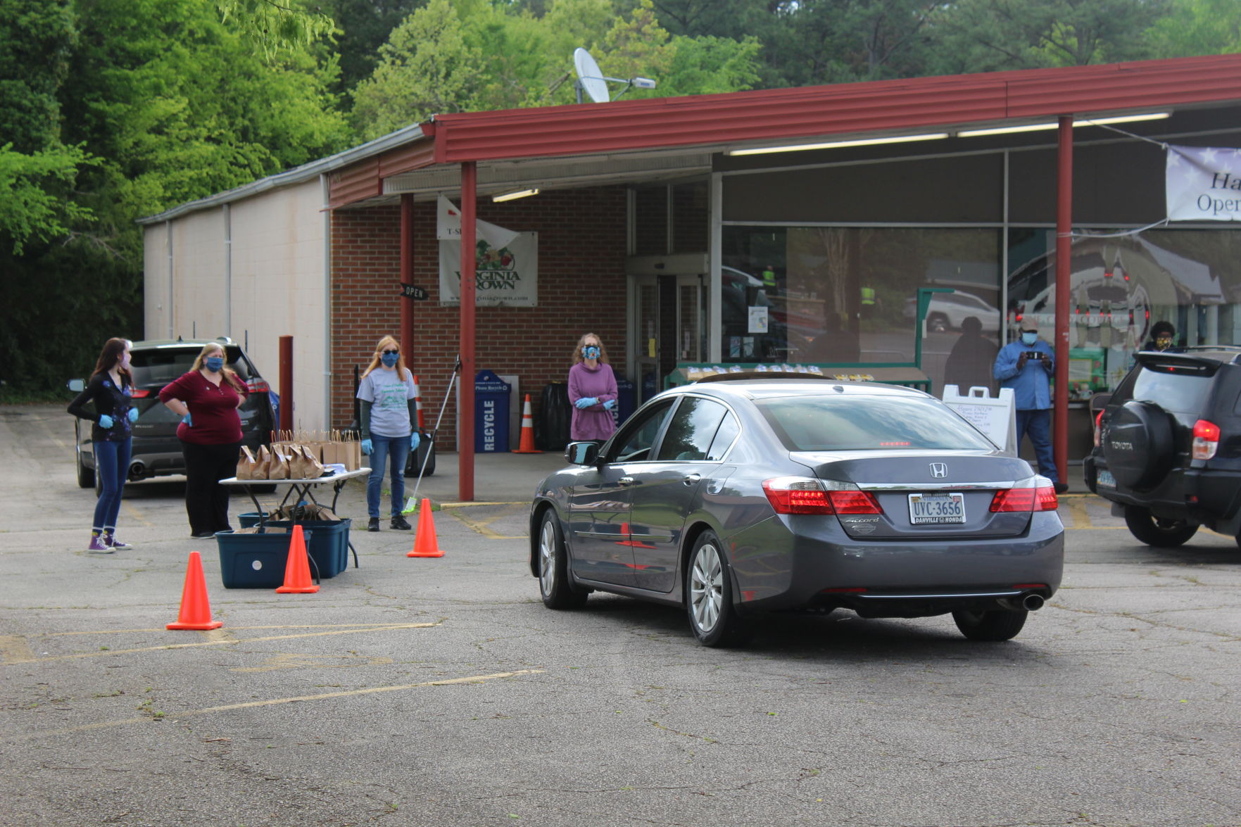 Earth Day volunteers at drive thru